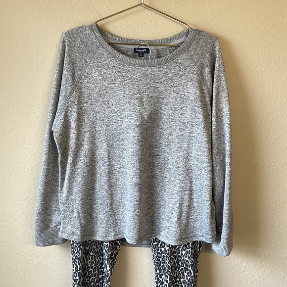 NWT Splendid Gray Leopard Hacci Pullover Jogger Pajama Set Size X-Large - Picture 3 of 14
